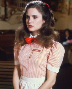 Jennifer Jason Leigh